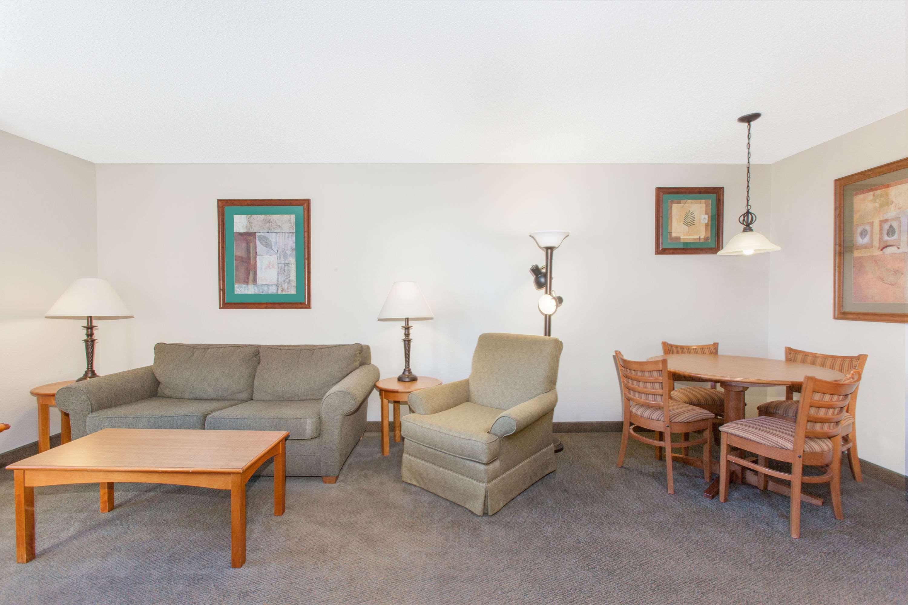Wingate By Wyndham Bentonville Exterior photo